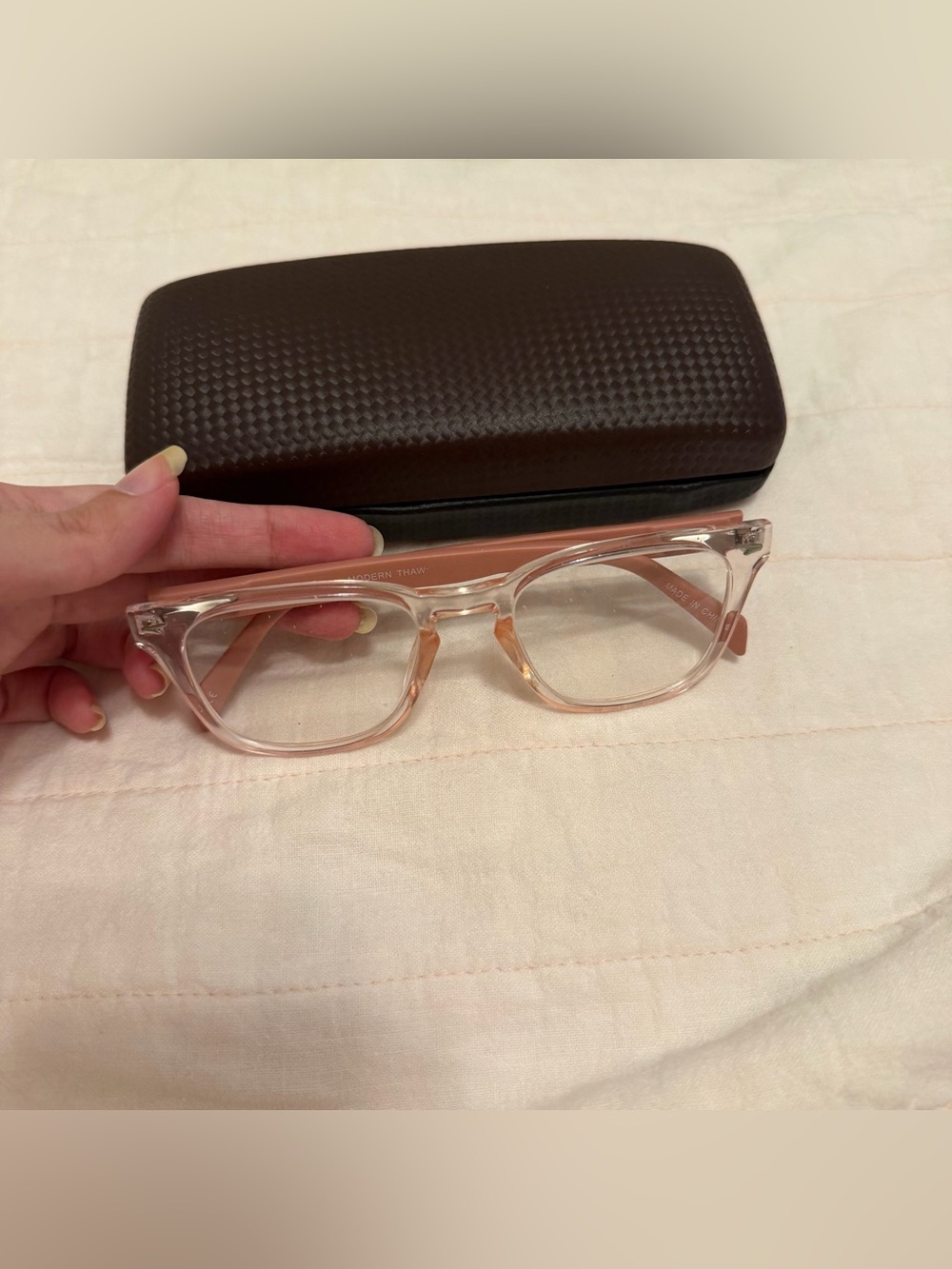 Modern Thaw Clear & Pink Glasses